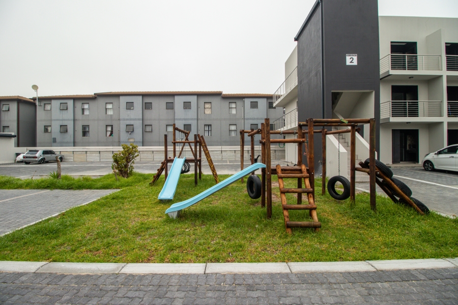 2 Bedroom Property for Sale in Parklands Western Cape